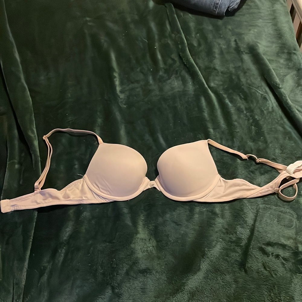 Victorious secret everyday wear push up bra